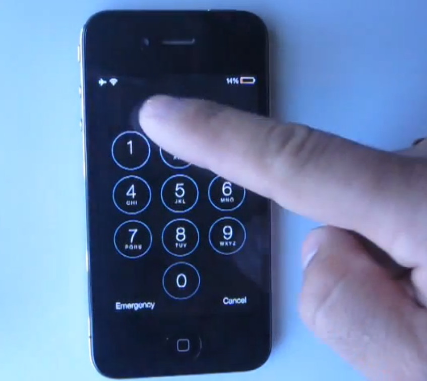 Iphone S Ios 7 Lockscreen Hack Allows To Bypass Security